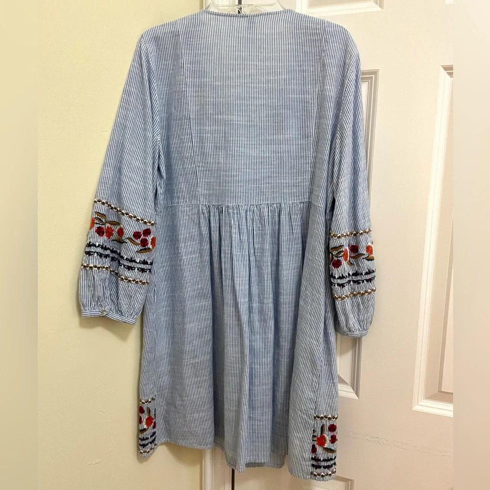 Zara blue and white stripped embroidered dress - Picture 6 of 6